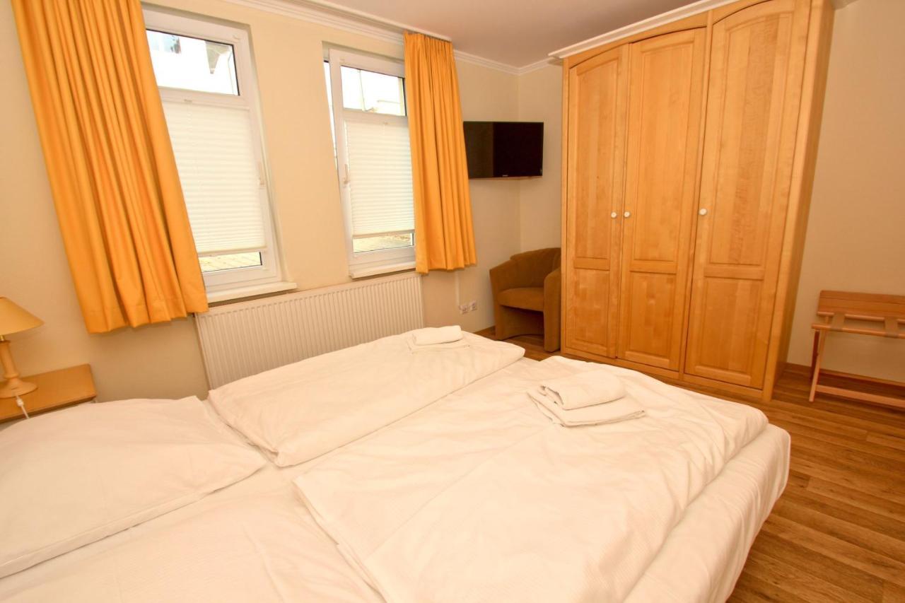 Mit Meerblick Und Balkon, Gratis Nutzung Vom Ahoi Erlebnisbad Und Sauna In Sellin - Meeresblick Fewo 35 Goehren  Ngoại thất bức ảnh