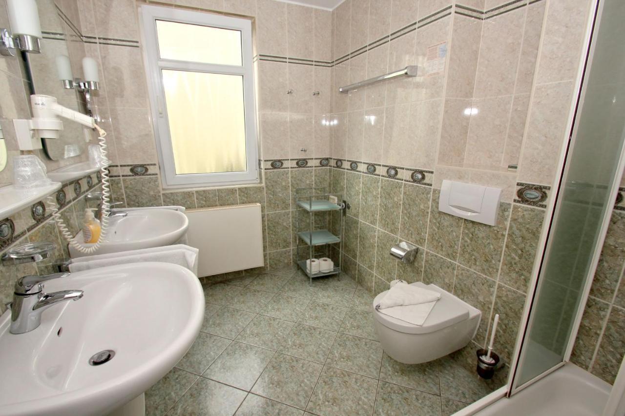 Mit Meerblick Und Balkon, Gratis Nutzung Vom Ahoi Erlebnisbad Und Sauna In Sellin - Meeresblick Fewo 35 Goehren  Ngoại thất bức ảnh
